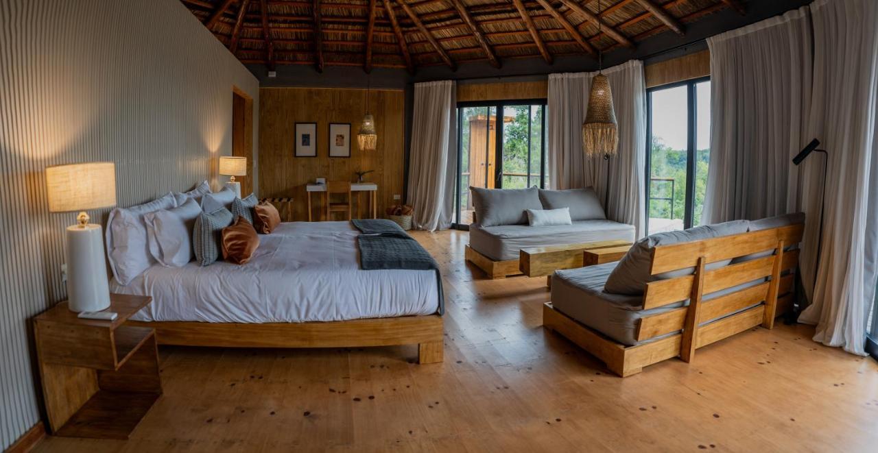Reserva Natural Iguazu - Pristine Luxury Camp Puerto Libertad Buitenkant foto